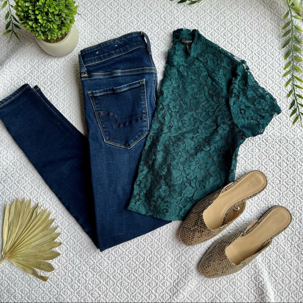 Forever 21 Emerald Green Lace Crop Top, Size S